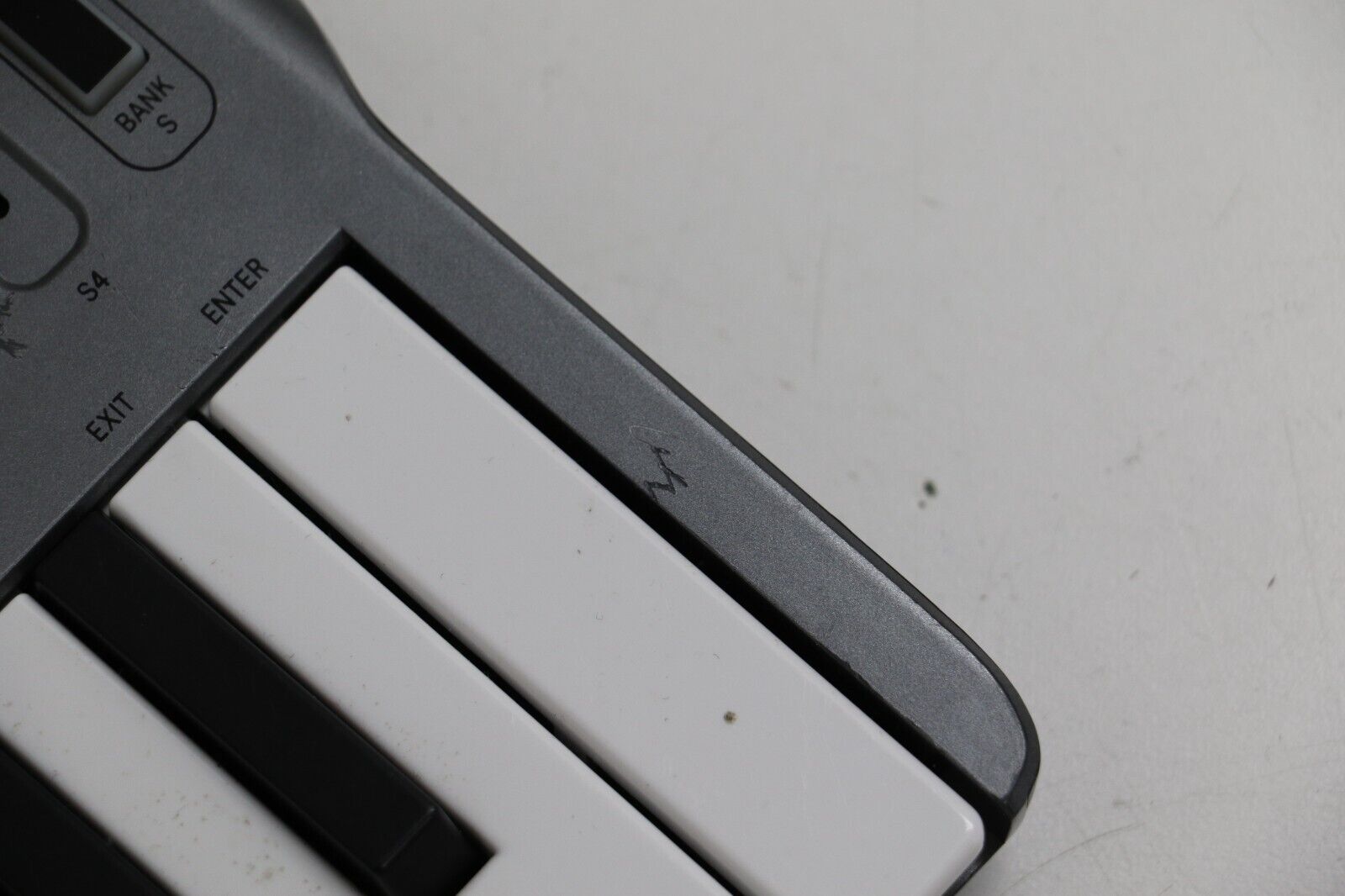 Donner Spaceline DMK25 25-Key USB Portable MIDI Keyboard Controller - Fresh Stock Dated February 2026