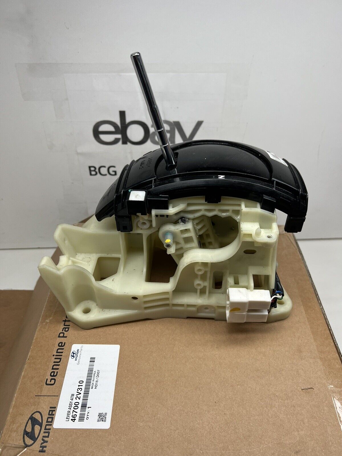 15 16 17 HYUNDAI VELOSTER GENUINE AUTO TRANSMISSION SHIFT LEVER OEM 46700-2V310 - Fresh Stock Dated February 2026