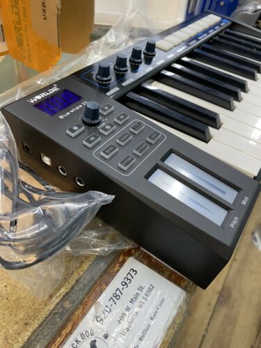 Worlde Blue Whale 25 Portable USB Midi Controller Keyboard 25 Semi weighted - Fresh Stock Dated February 2026