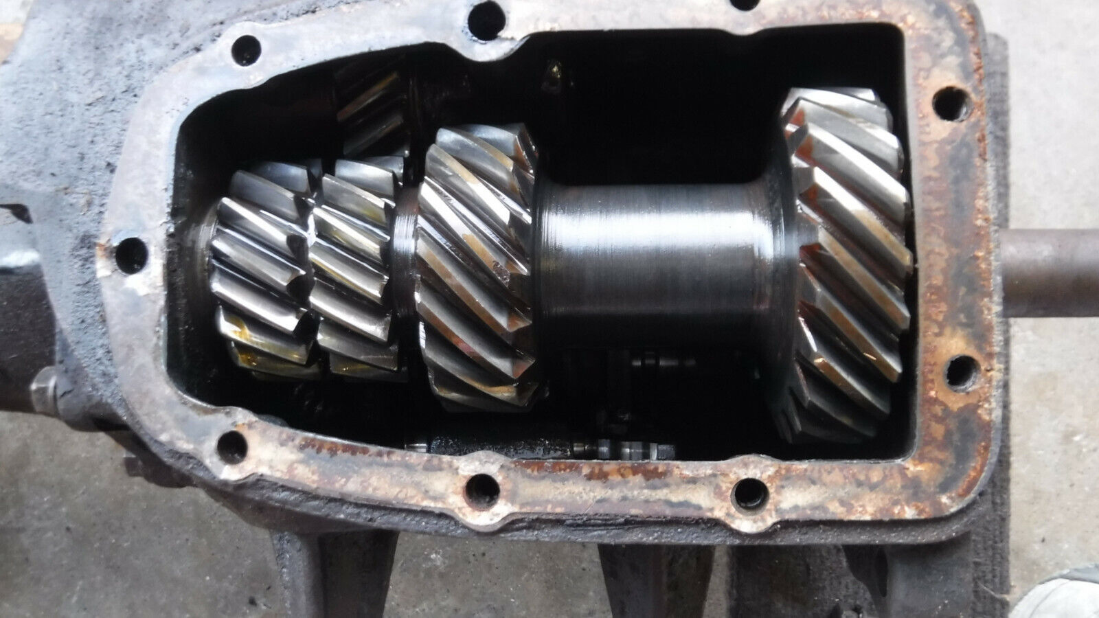 CADILLAC LESALLE 3 SPEED TRANSMISSION 1949-53 # 12N16 & 1424426 NICE SHAPE - Fresh Stock Dated February 2026