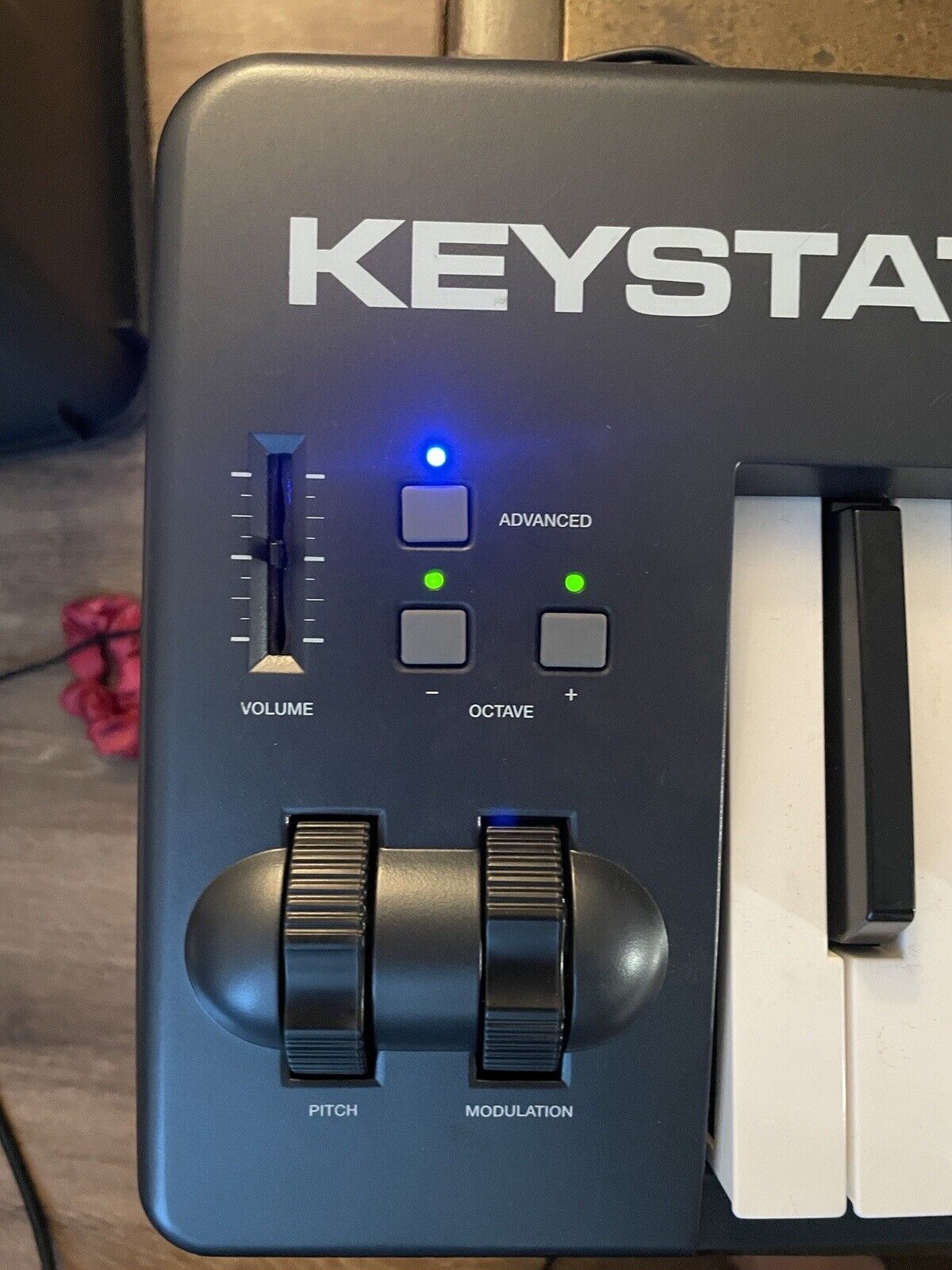 USED ONCE! M-Audio Keystation 88 – 88 Key USB MIDI Keyboard (ma5) - Fresh Stock Dated February 2026