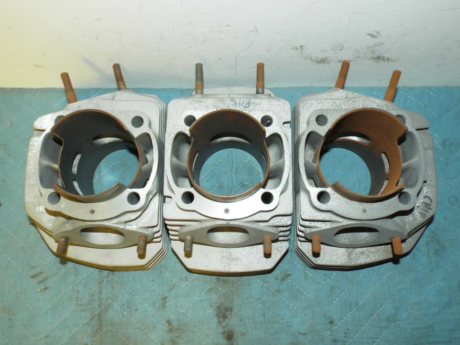 KAWASAKI H2 750 CYLINDERS LEFT CENTER RIGHT EARLY TP-1 SQUARE CUT - Fresh Stock Dated February 2026