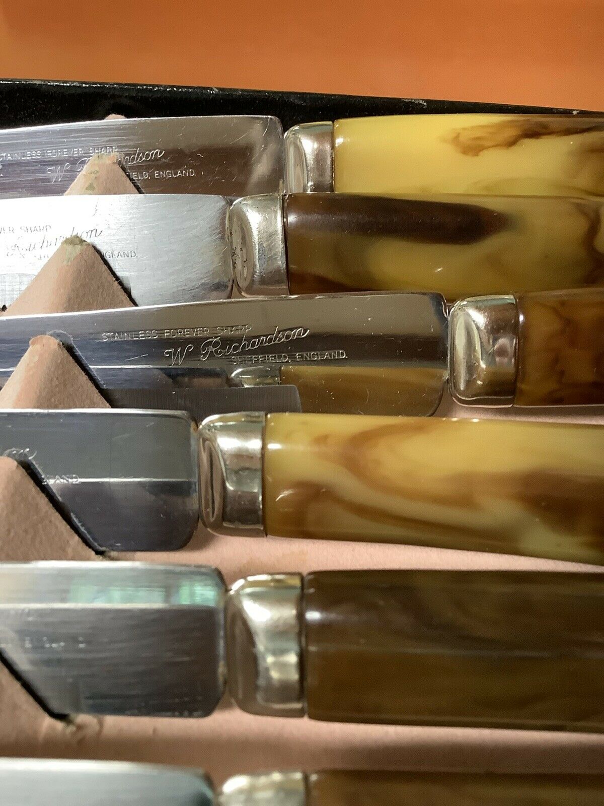 Midcentury Steak Knives: Boxed Set 6, W Richardson Sheffield Bakelite Stainless - Fresh Stock Dated December 2025