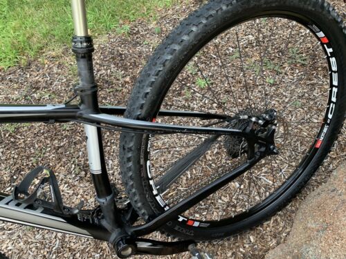 Specialized Stumpjumper 29er Hardtail, Size 15.5, 23.9 lbs, Stans Crest, Avid X0 - Fresh Stock Dated February 2026