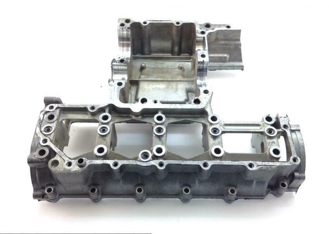 Upper Lower Center Cases Case From 2003 Suzuki GSXR 600 1410A - Fresh Stock Dated February 2026