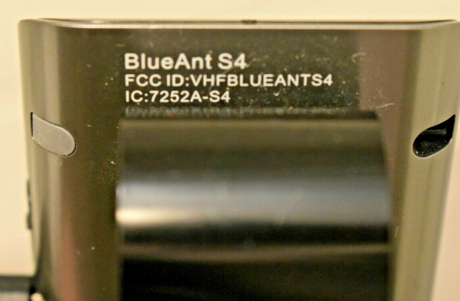 BlueAnt S4 Handsfree Voice Controlled Car Bluetooth With Charger Clip-on - Fresh Stock Dated February 2026