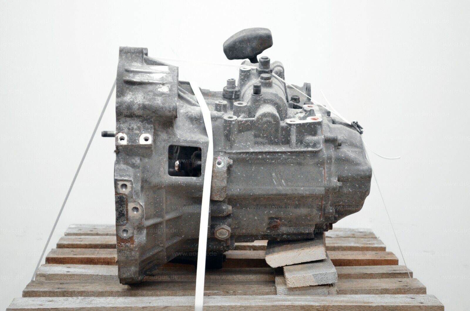 Toyota Manual Transmission E352F 30300-42101 3030042101 2001 47.046 Km - Fresh Stock Dated February 2026