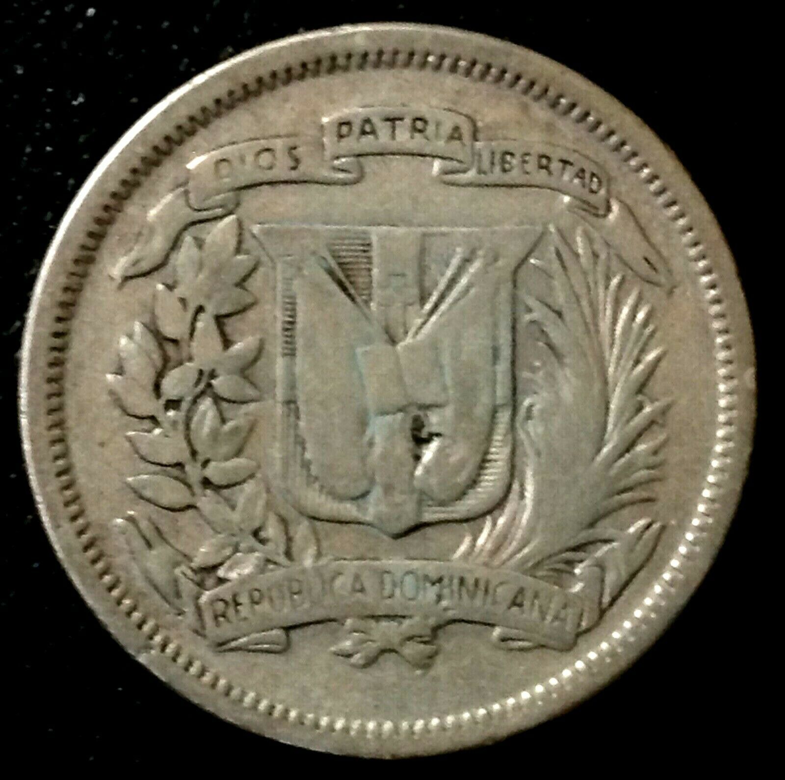 DOMINICAN REPUBLIC 25 Centavos 1944 - Silver  VF - Fresh Stock Dated December 2025