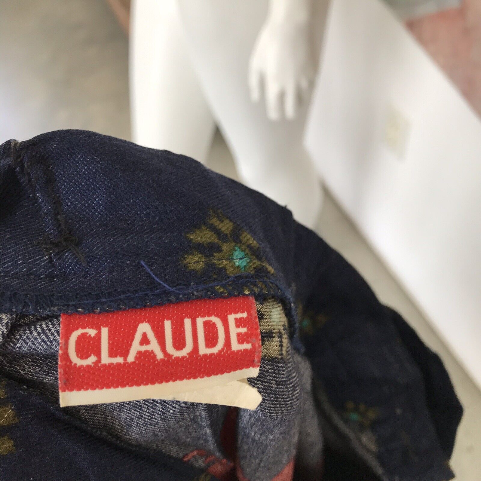 Vintage Claude Midi Navajo Aztec Pleated Mid Calf Skirt (A14) SZ 5/6  / 5 / 6 - Fresh Stock Dated March 2026