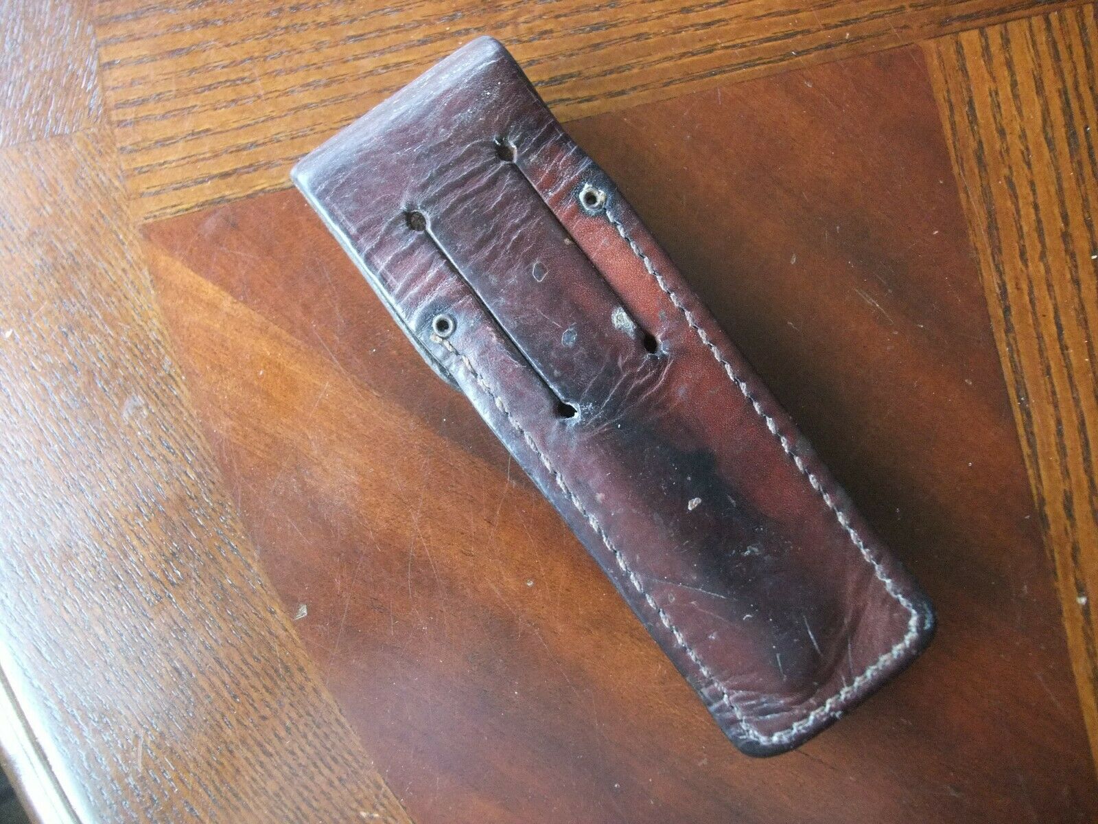 VINTAGE CHICAGO CUTLERY leather  KNIFE  SHEATH  (NO KNIFE) - Fresh Stock Dated December 2025