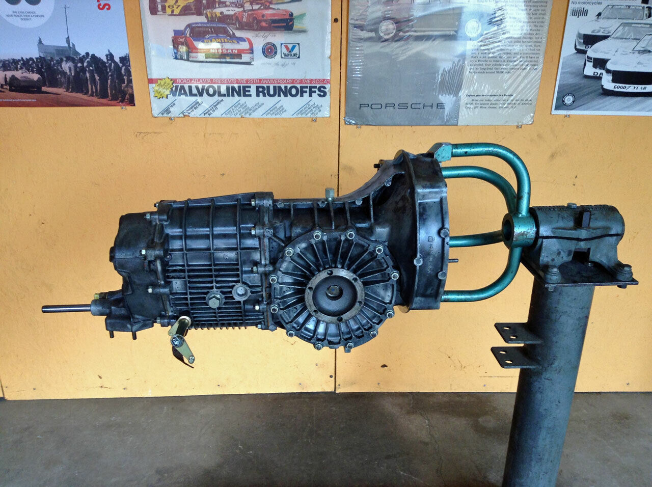 Porsche 911 type 915 Transmission Rebuilt 1972-75 with Mechanical Speedometer - Fresh Stock Dated February 2026