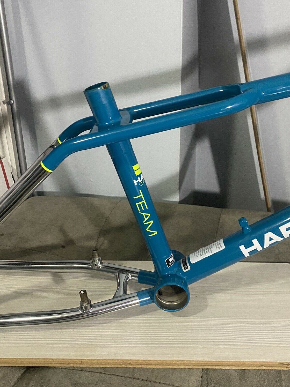 2017 HARO LINEAGE TEAM SPORT FRAME W/FORKS - HEADSET - STEM - Fresh Stock Dated February 2026
