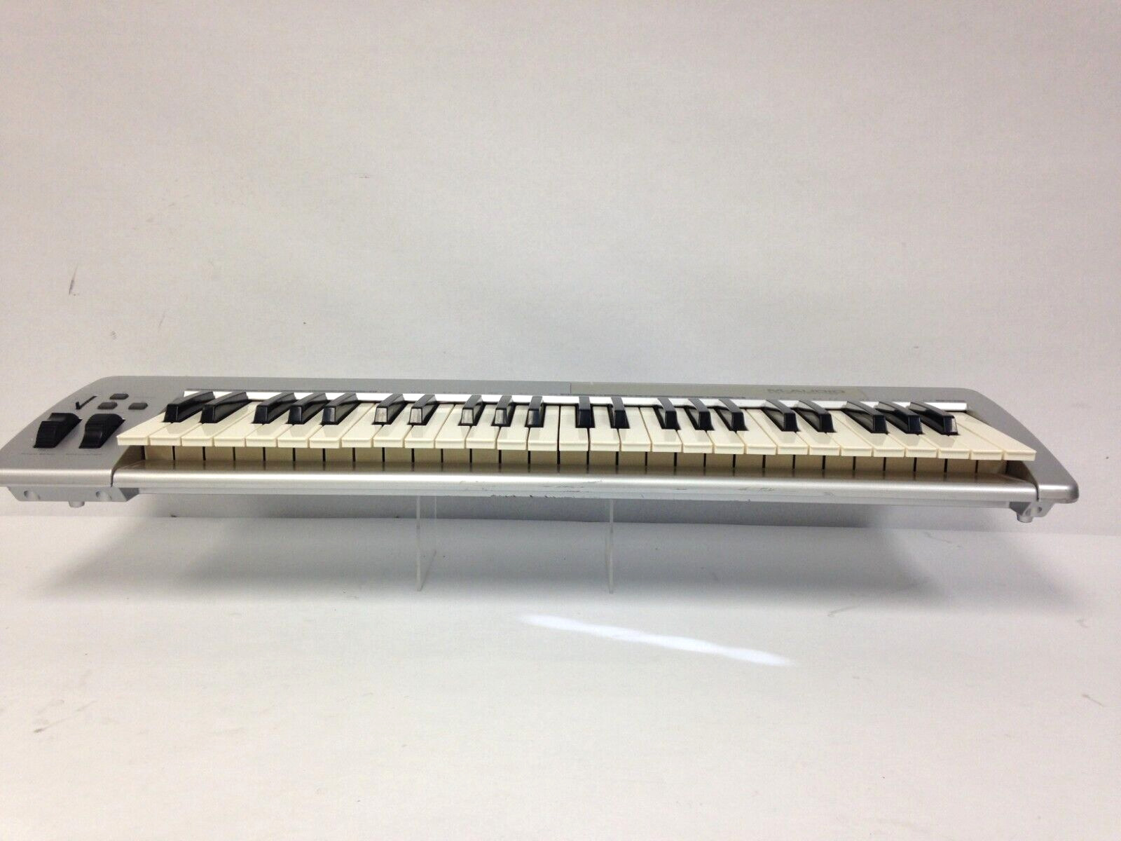 M-AUDIO KEYSTATION 49E MIDI KEYBOARD (2H4.ZS) W/Power Adapter - Fresh Stock Dated February 2026