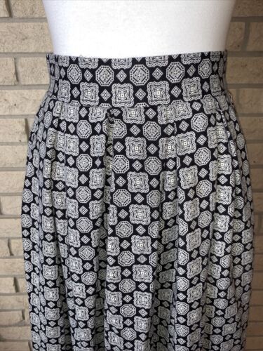 Vintage 1980s 40s Style Black & White Geometric Box Pleated Long Skirt Size S - Fresh Stock Dated February 2026