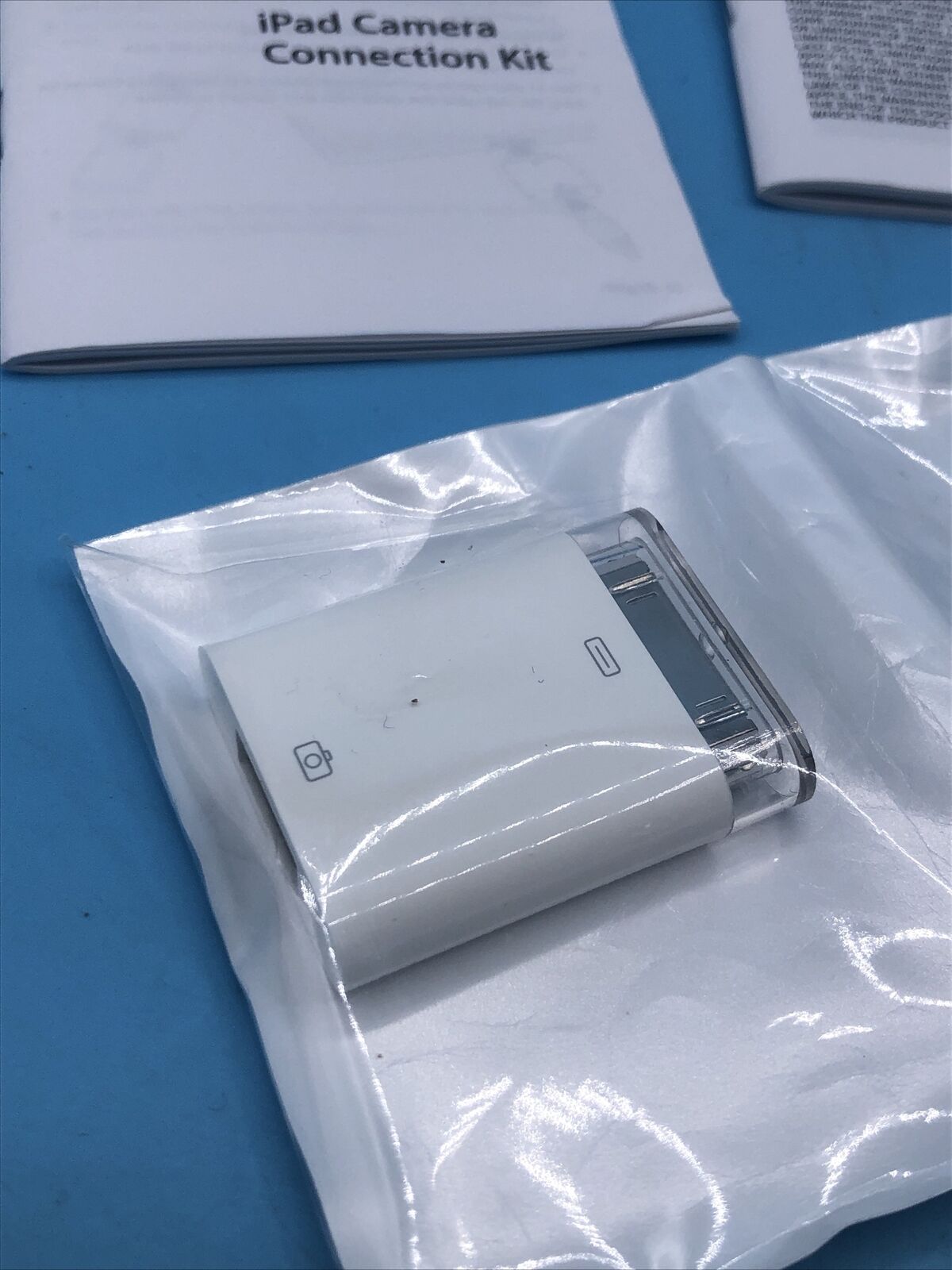 Original Apple iPad Camera Connection Kit (30-Pin) - MC531ZM/A - A1358, A1362 - Fresh Stock Dated February 2026