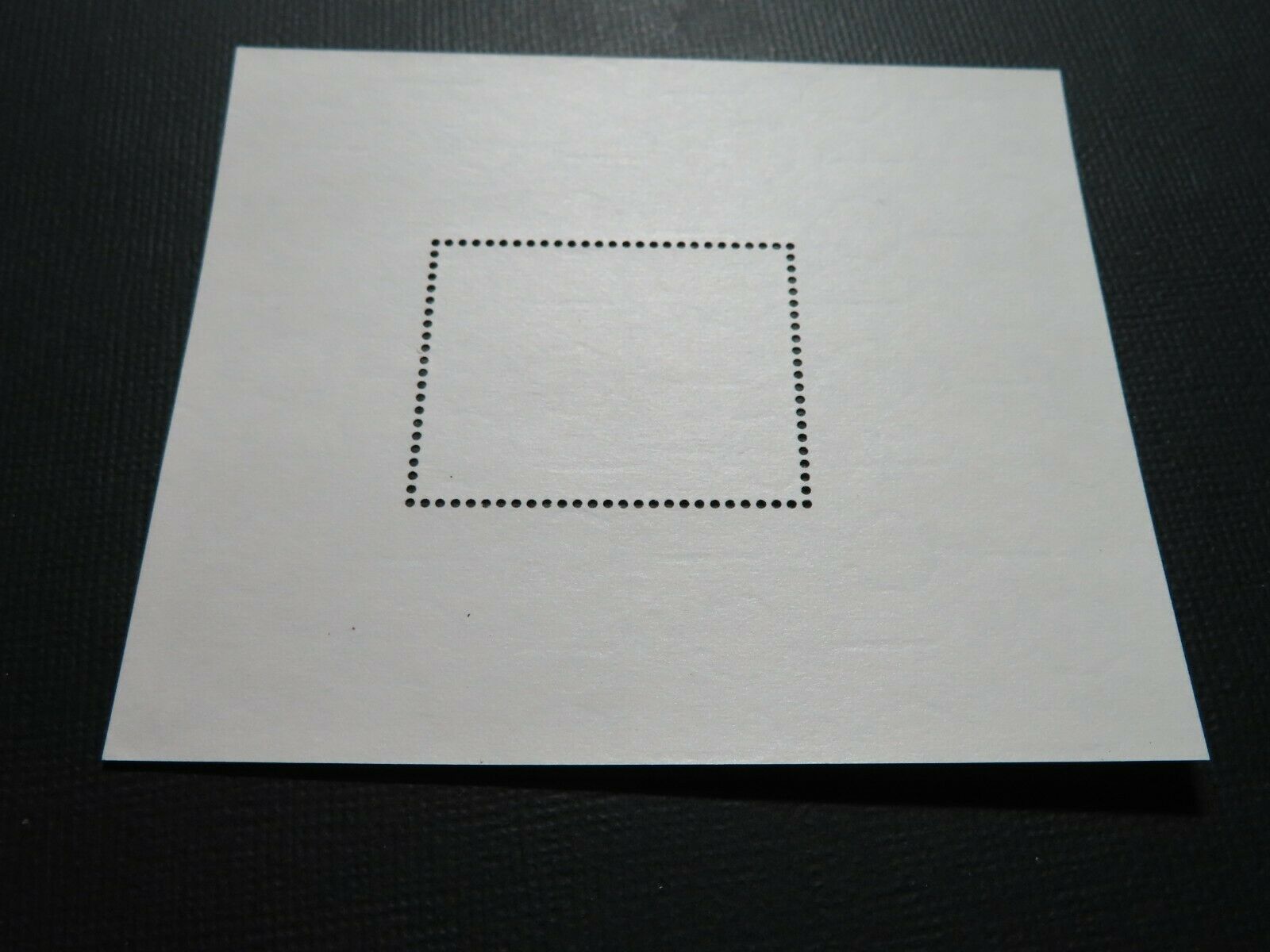 HuskyStamps ~ Jamaica #842, souvenir sheet, MNH, The Queen Mother, 4 pictures - Fresh Stock Dated February 2026