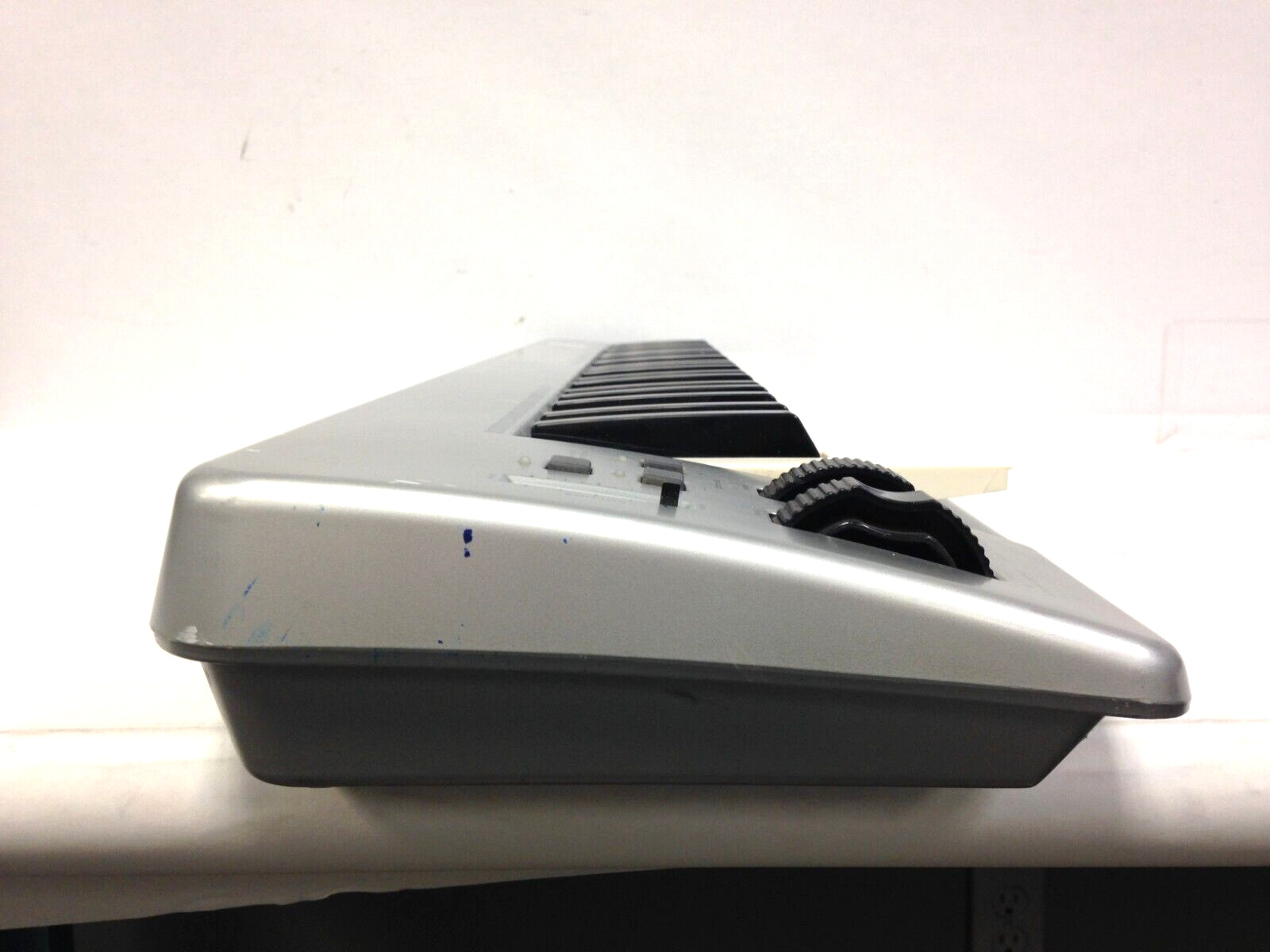 M-AUDIO KEYSTATION 49E MIDI KEYBOARD (2H4.ZS) W/Power Adapter - Fresh Stock Dated February 2026