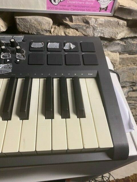 M-Audio Axiom 25 USB MIDI Controller - Fresh Stock Dated February 2026