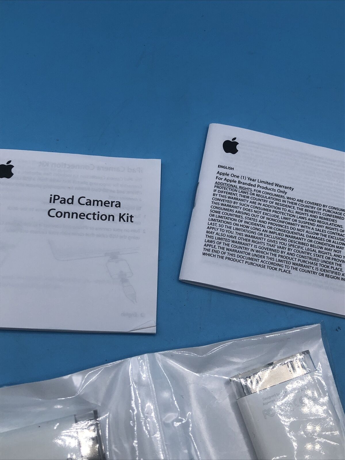Original Apple iPad Camera Connection Kit (30-Pin) - MC531ZM/A - A1358, A1362 - Fresh Stock Dated February 2026