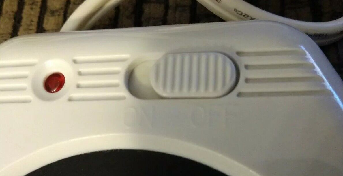 Provo Craft Candle Coffee Soup Beverage Warmer 17 Watt White On/Off Switch - Fresh Stock Dated February 2026