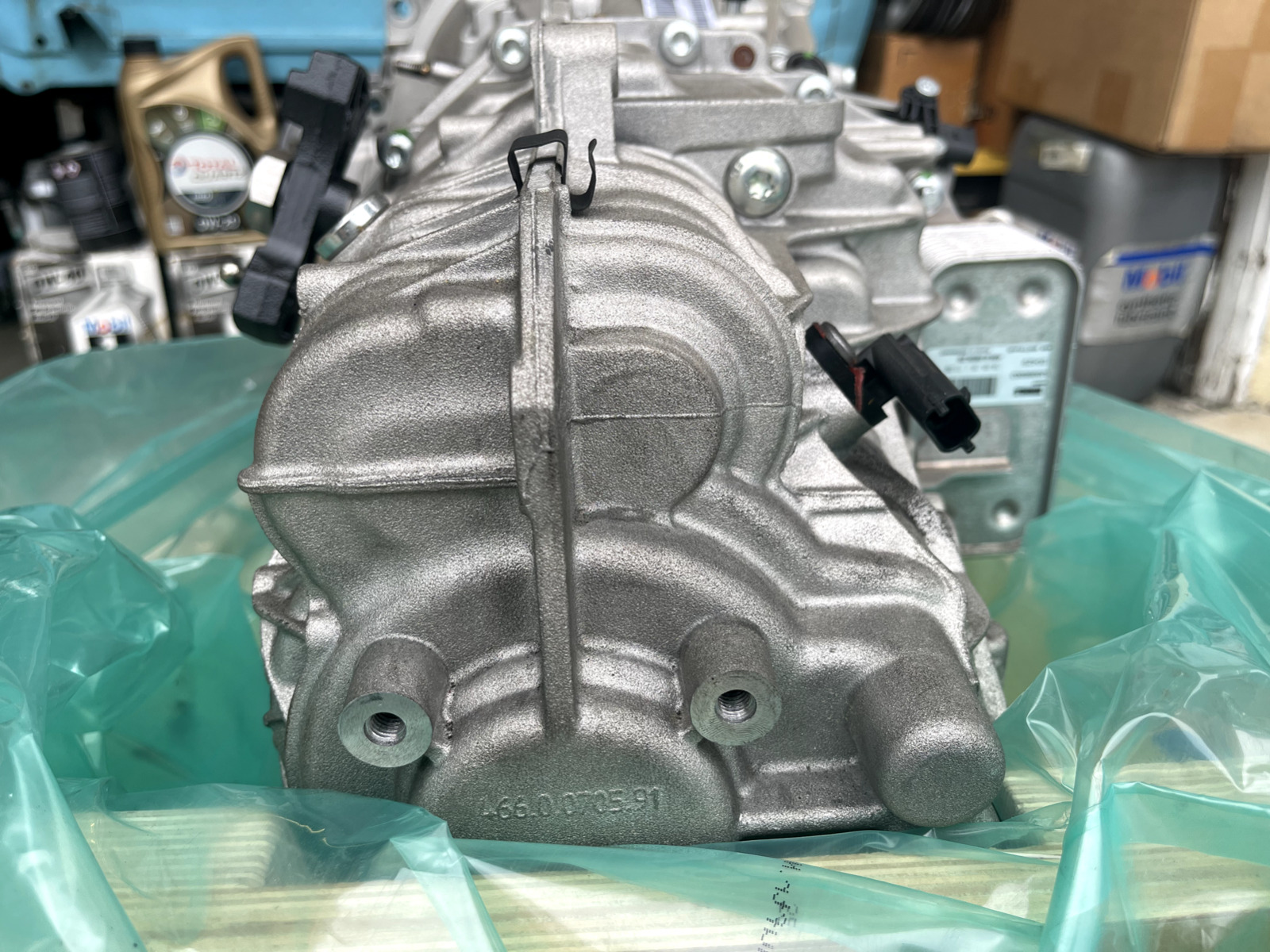 Porsche GT4 981 transmission 6 speed LSD 5K miles - Fresh Stock Dated February 2026