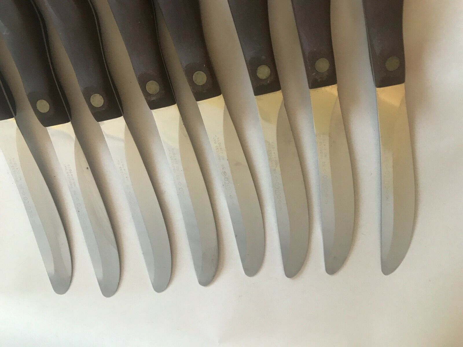 8 CUTCO NO 59 TABLE STEAK KNIVES WITH BOX - PAT 2147079 - VINTAGE STRAIGHT EDGE - Fresh Stock Dated December 2025