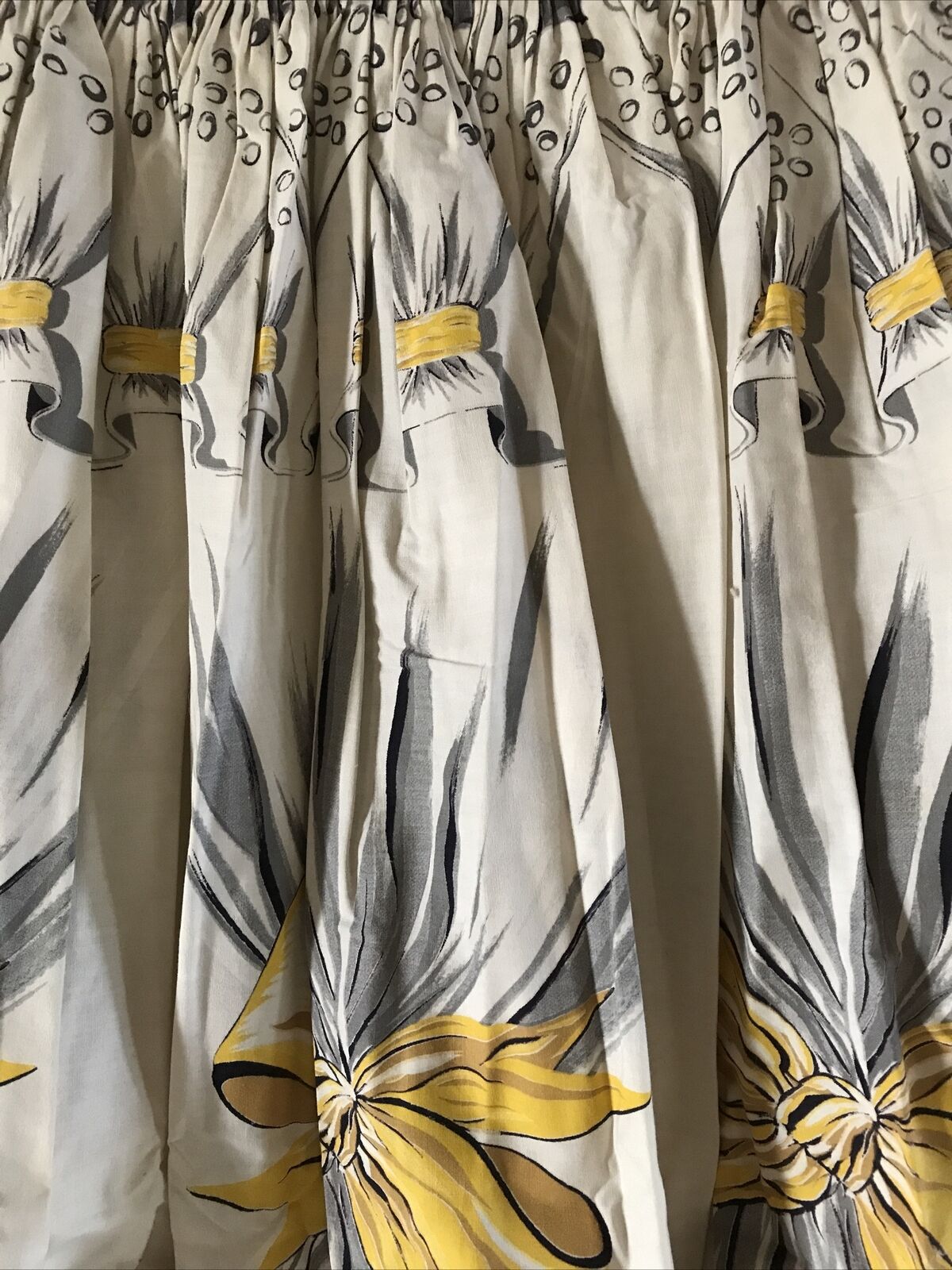 1950s Novelty Print Full Skirt Yellow, Grey Wheat Bundles Bows - Fresh Stock Dated March 2026