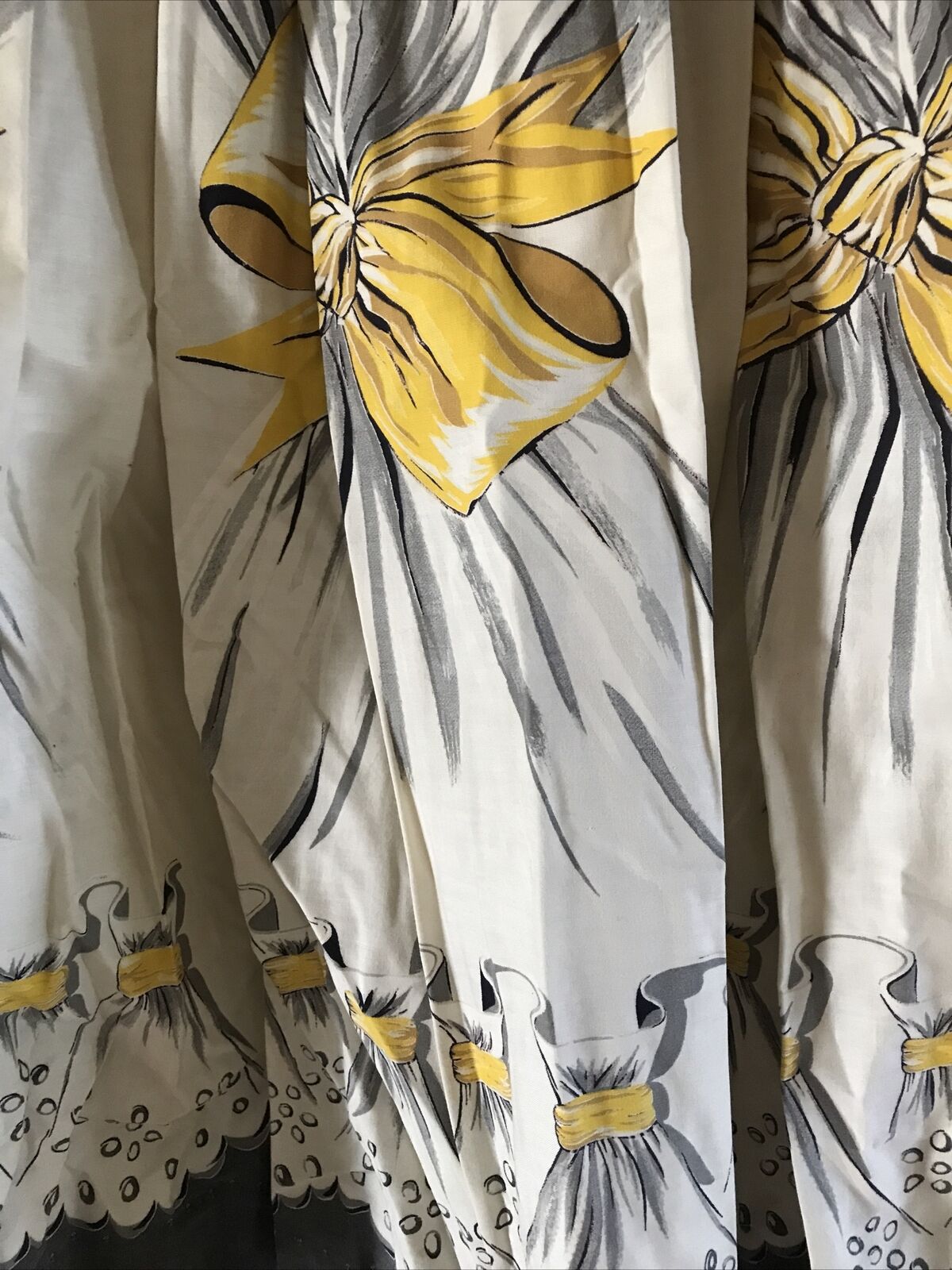 1950s Novelty Print Full Skirt Yellow, Grey Wheat Bundles Bows - Fresh Stock Dated March 2026