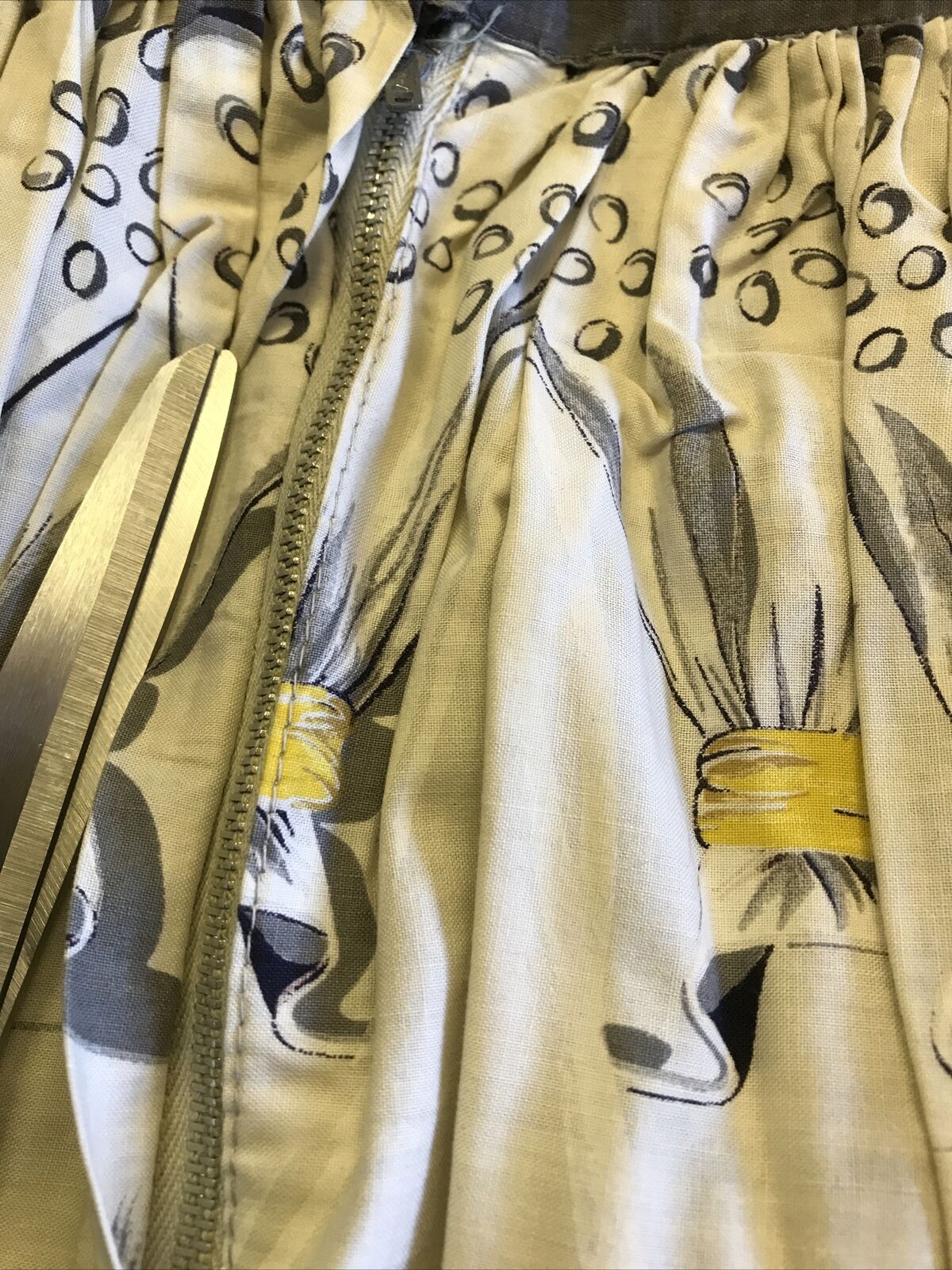 1950s Novelty Print Full Skirt Yellow, Grey Wheat Bundles Bows - Fresh Stock Dated March 2026