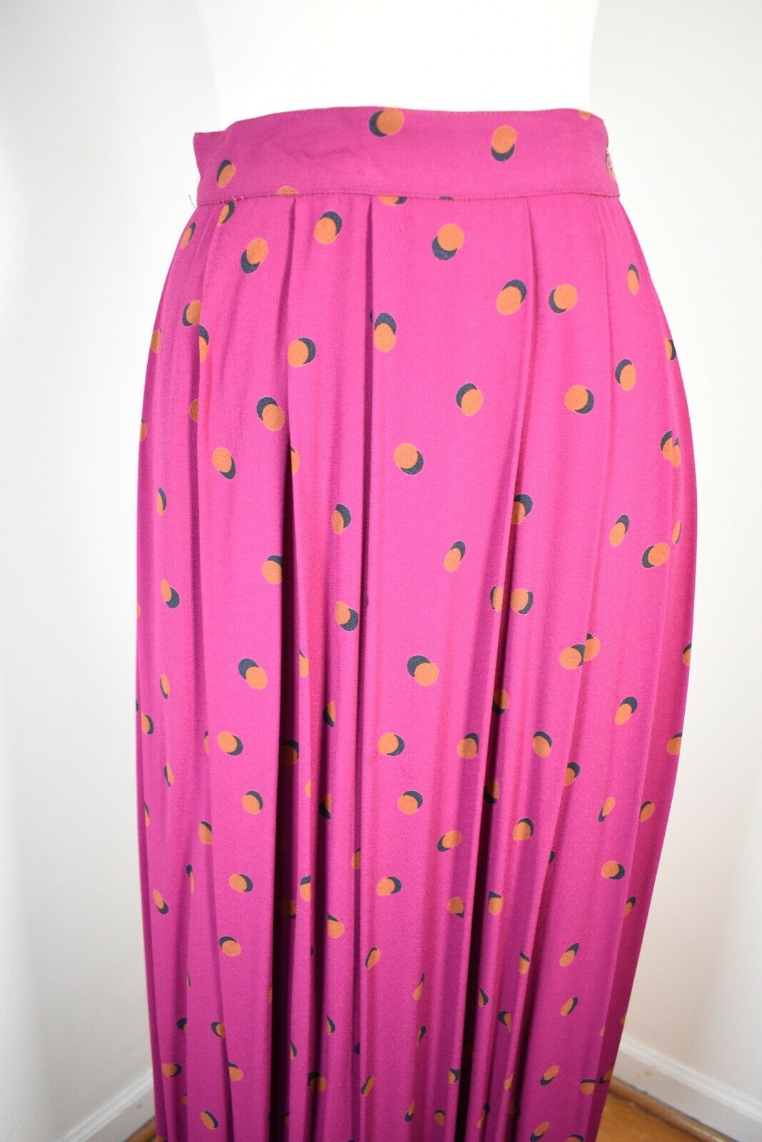 VTG 80s ~ PERRY ELLIS ~ Tea Length Raspberry Rayon Skirt w/Deco Bubble Print  XS - Fresh Stock Dated December 2025