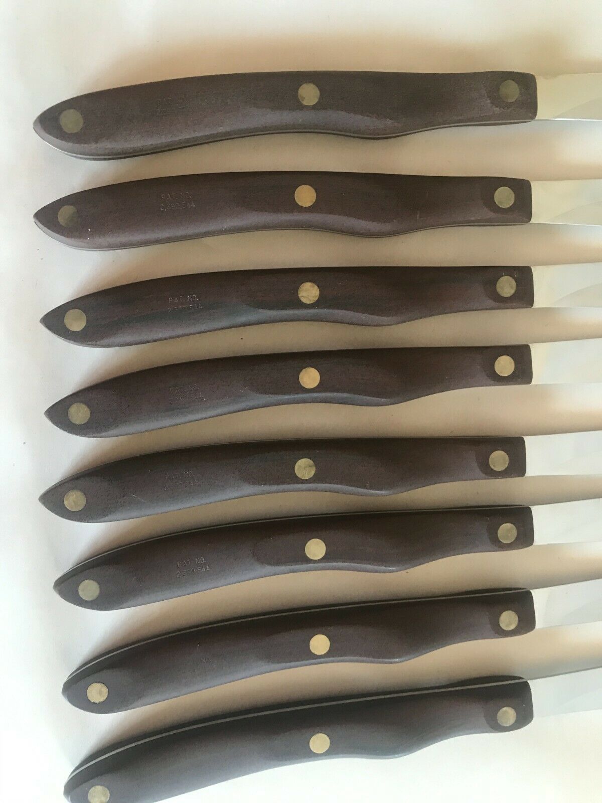 8 CUTCO NO 59 TABLE STEAK KNIVES WITH BOX - PAT 2147079 - VINTAGE STRAIGHT EDGE - Fresh Stock Dated December 2025