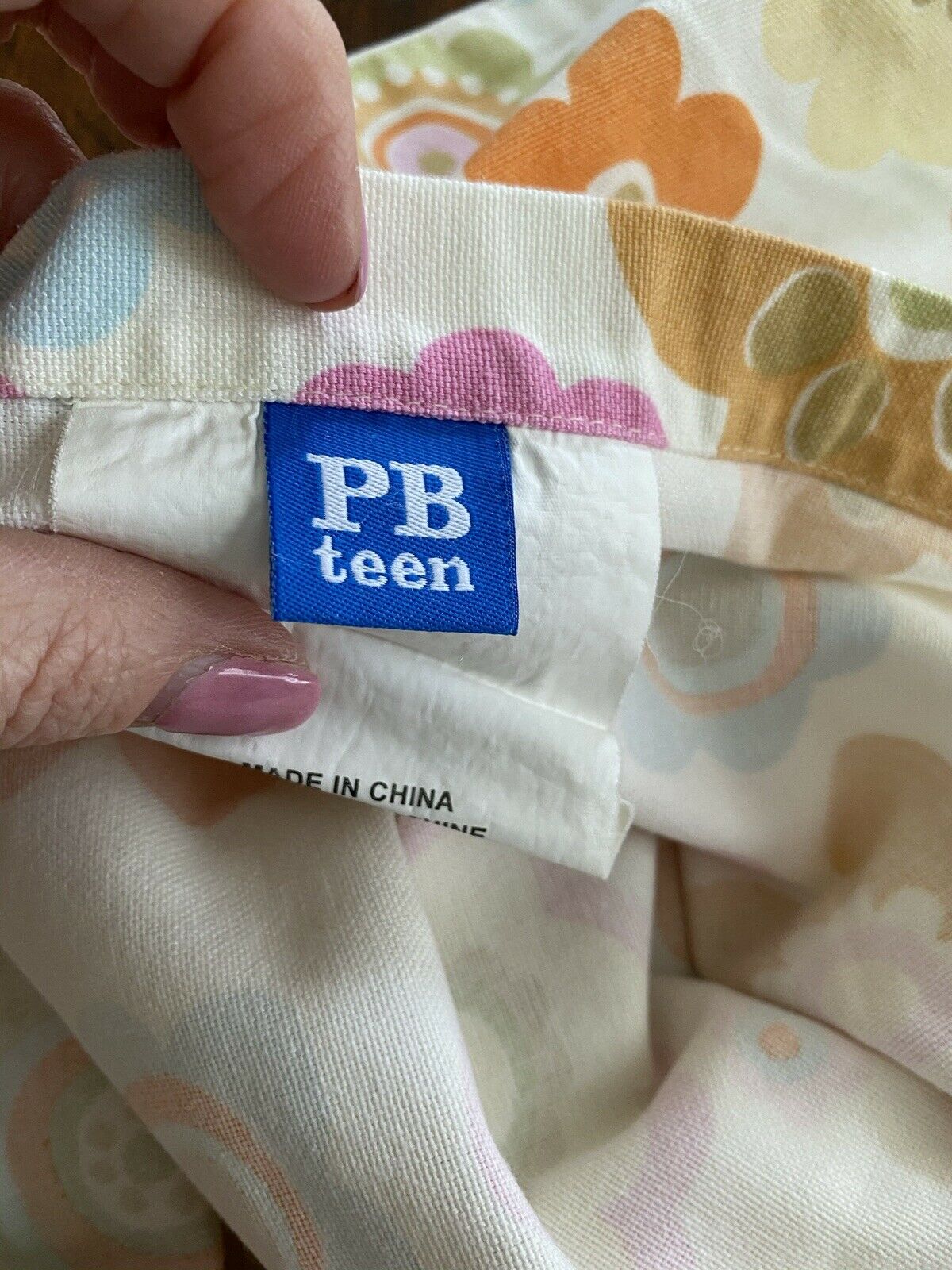 New PB Pottery Barn Teen Hibiscus Garden Standard Pillow Case Sham Floral HTF - Fresh Stock Dated December 2025