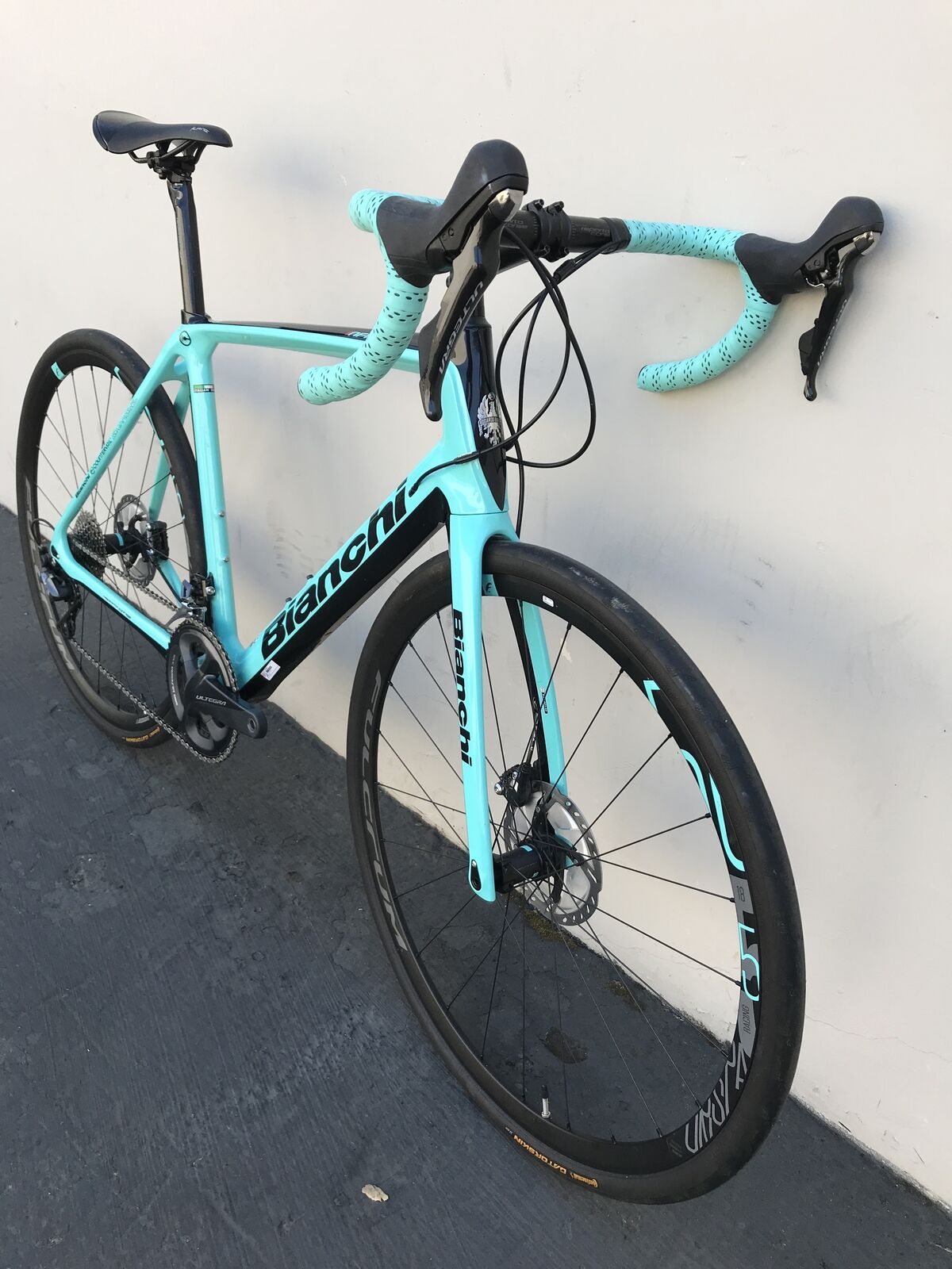 2020 Bianchi Infinito CV Disc Ultegra, Size 57 cm, Very Good - INV-76764 - Fresh Stock Dated February 2026