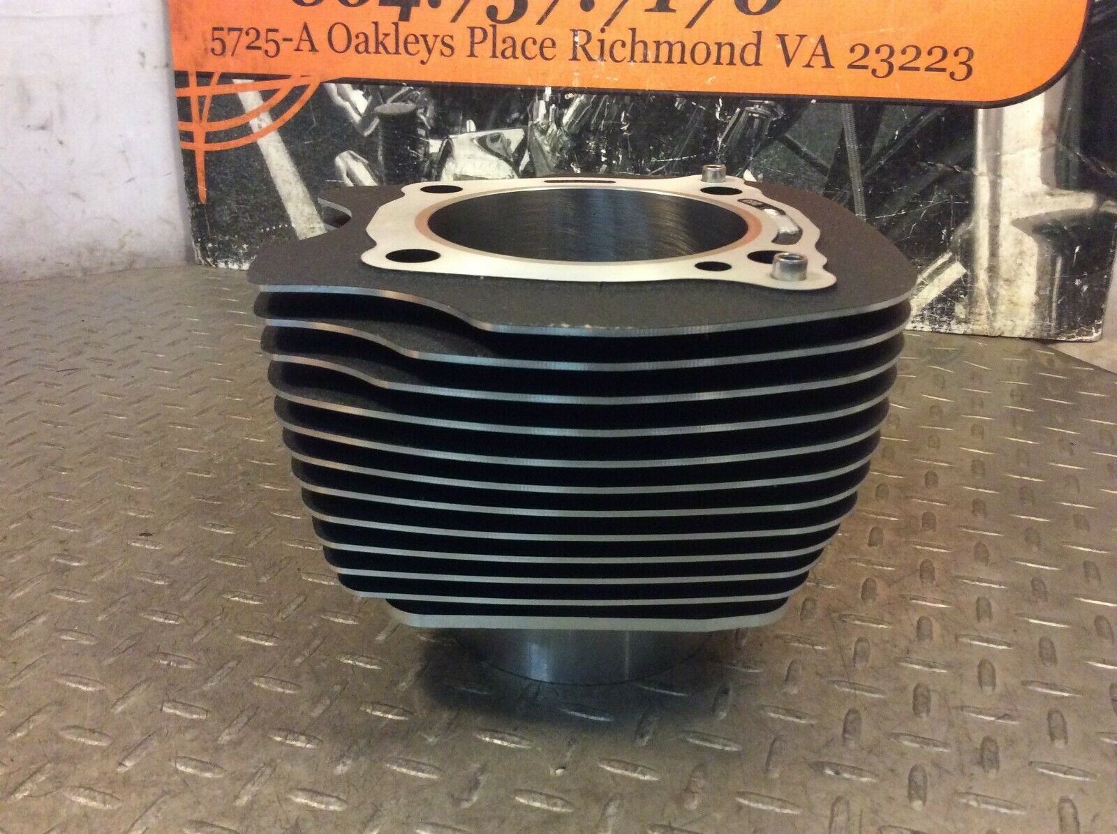 17 - 20 Harley Davidson M8 Milwaukee 8 Front Engine Cylinder Jug 4.3 