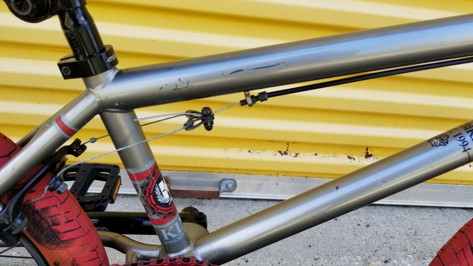 2013 Kink Curb BMX - Fresh Stock Dated February 2026