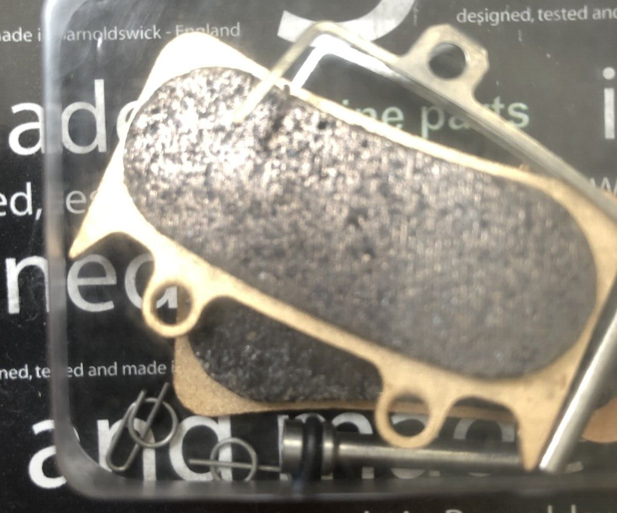 Hope Mono M6 Metallic Disc Brake Pads Sintered Pair - NEW - Fresh Stock Dated February 2026