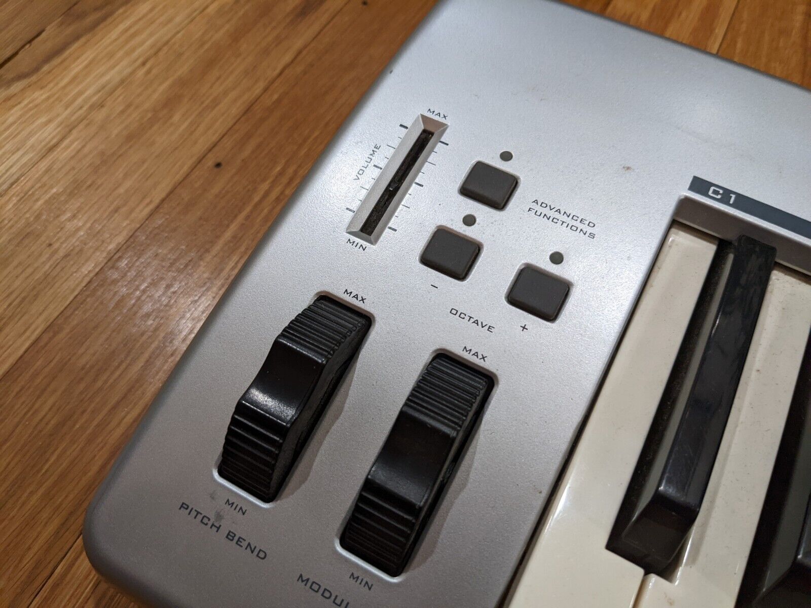 M-Audio Keystation 49e Midi USB Keyboard Controller used - Fresh Stock Dated February 2026