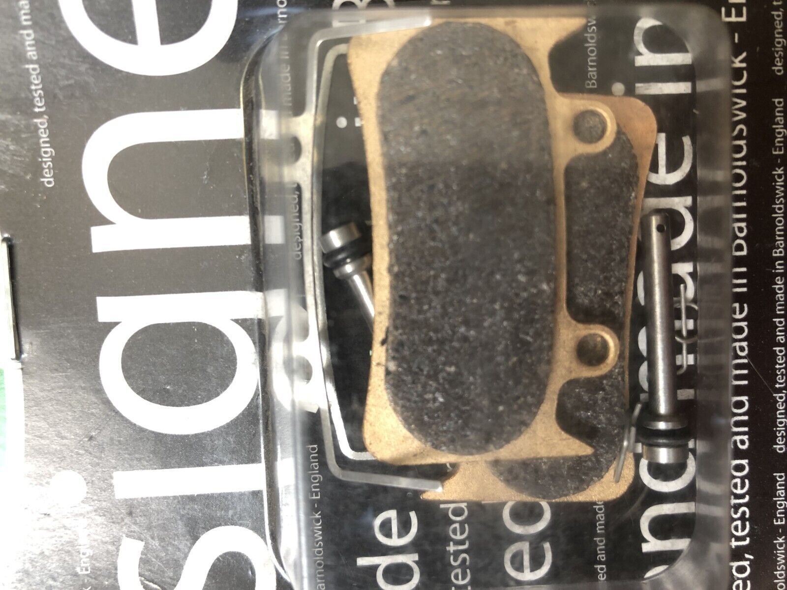 Hope Mono M6 Metallic Disc Brake Pads Sintered Pair - NEW - Fresh Stock Dated February 2026