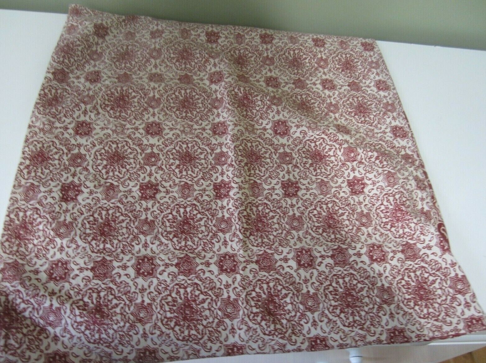 Pottery Barn Red/Cream 24