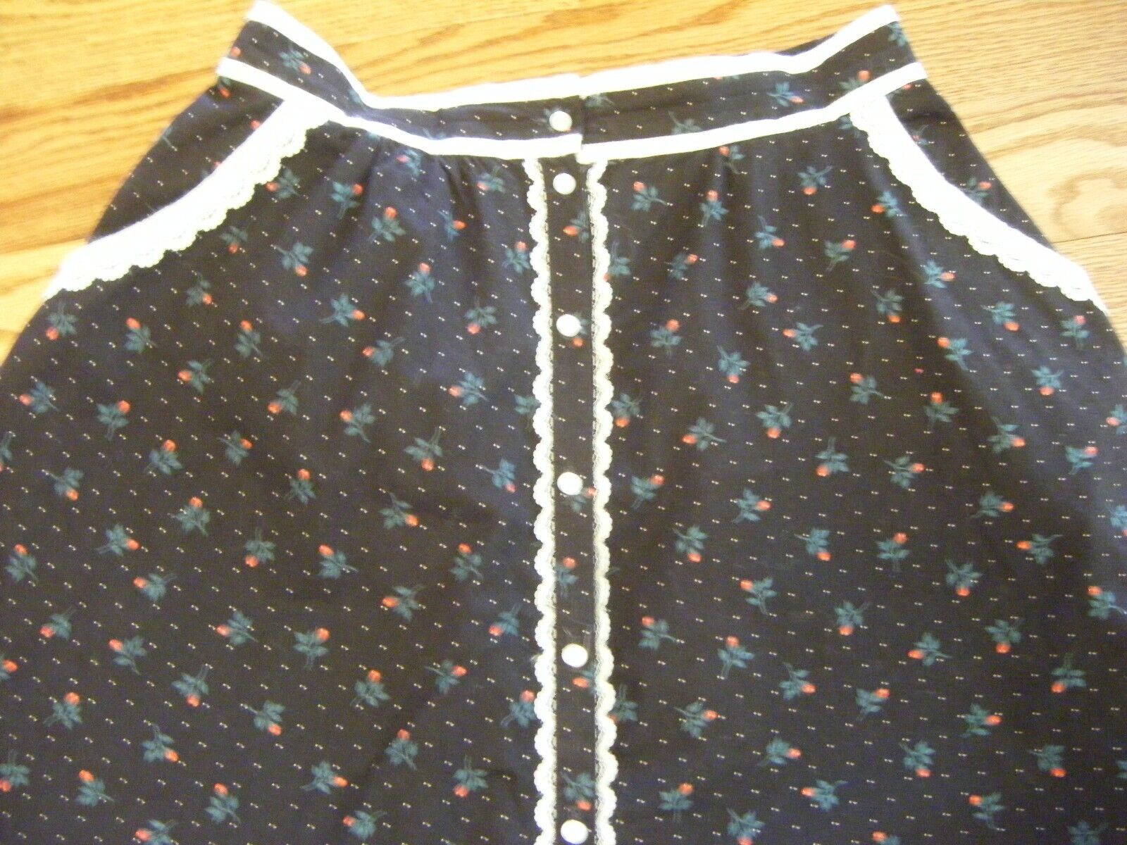 JESSICA'S GUNNIES Vtg 60-70s Black Red Roses Printed Prairie Skirt-Waist 29