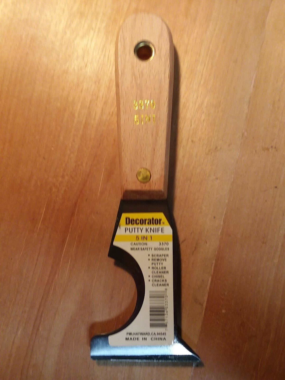 DECORATOR   5 IN ONE PUTTY KNIFE/ SCRAPER, PAINTERS TOOL - Fresh Stock Dated February 2026