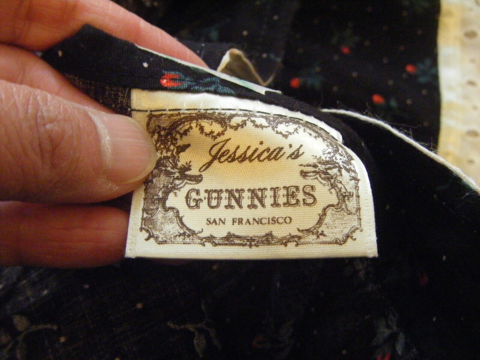 JESSICA'S GUNNIES Vtg 60-70s Black Red Roses Printed Prairie Skirt-Waist 29