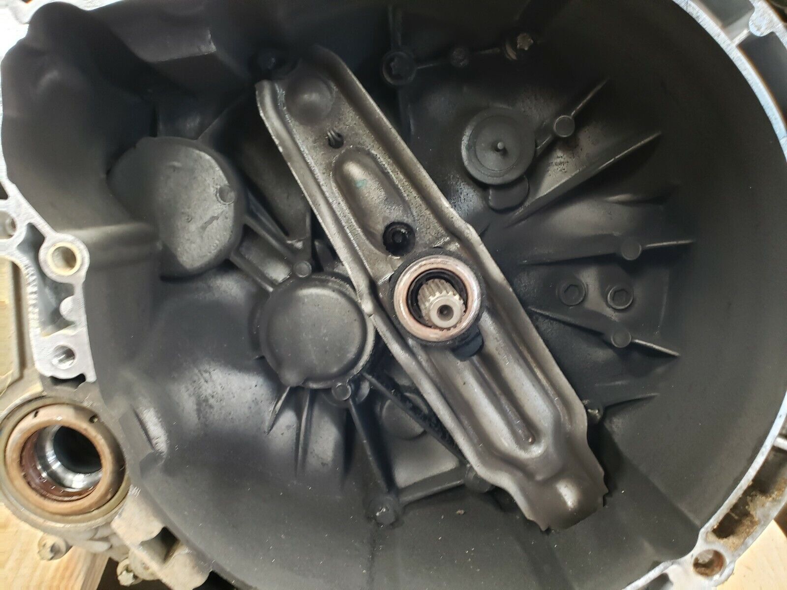 11-13 MINI COOPER HATCHBACK 1.6L N/A N16 FWD 6-SPEED MANUAL TRANSMISSION 505 OEM - Fresh Stock Dated February 2026