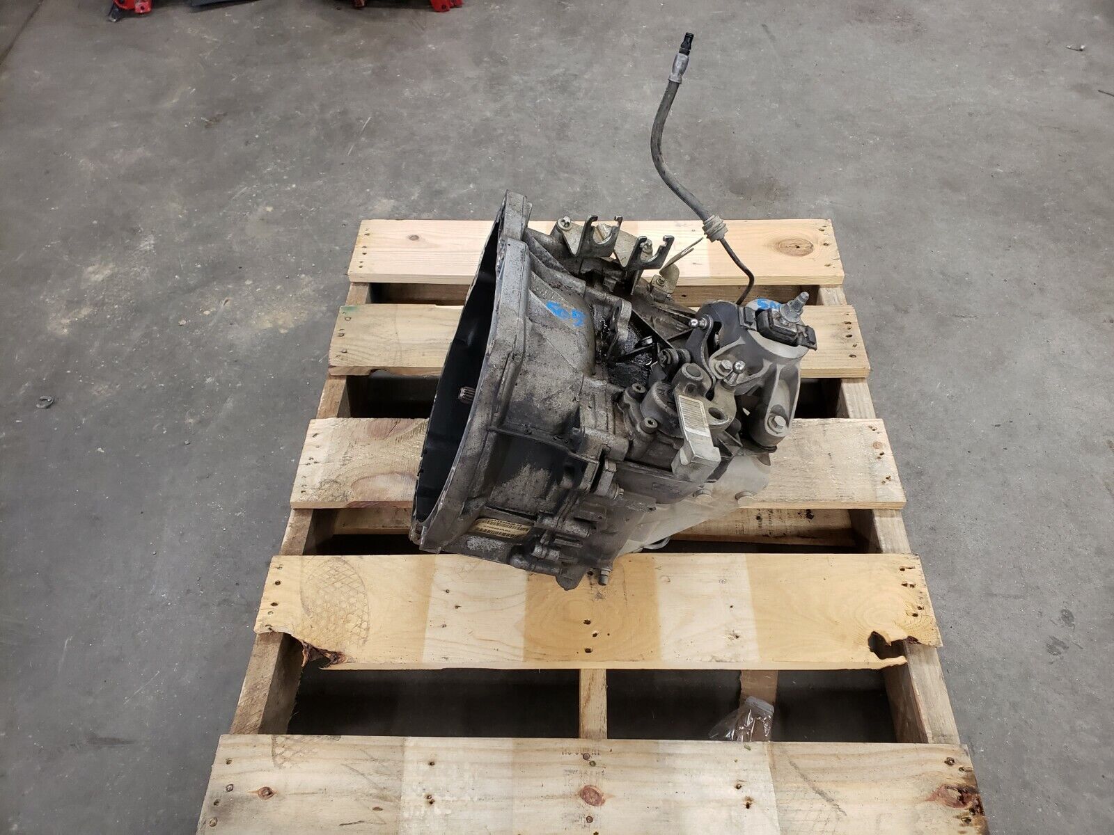 11-13 MINI COOPER HATCHBACK 1.6L N/A N16 FWD 6-SPEED MANUAL TRANSMISSION 505 OEM - Fresh Stock Dated February 2026