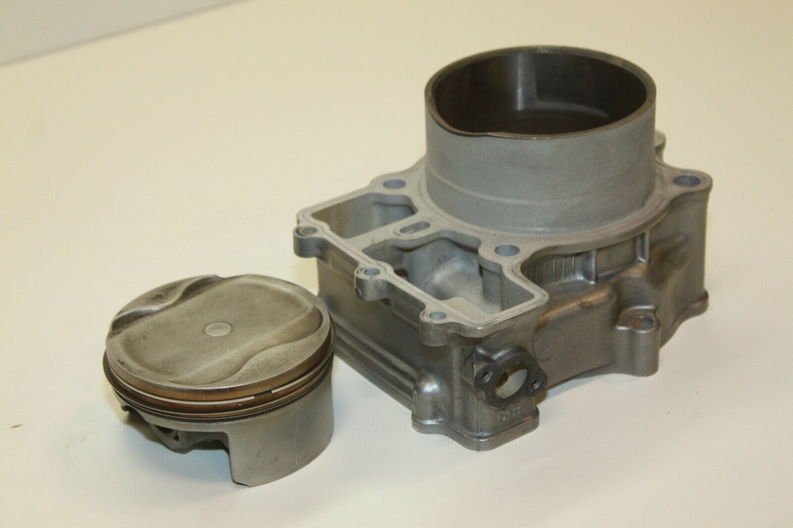 05 Suzuki V Strom DL1000 Engine Rear Cylinder With Piston (P-72) - Fresh Stock Dated February 2026