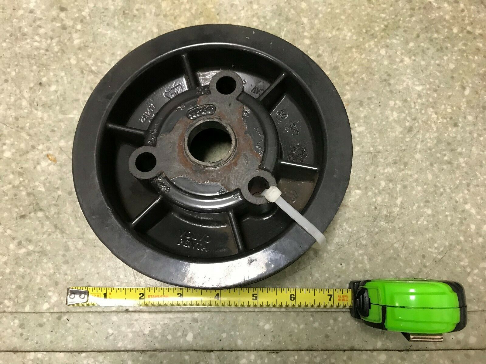 Volvo Penta used pulley part # 3851991 - Fresh Stock Dated February 2026