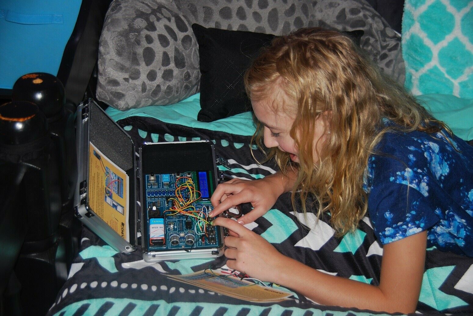 Duinokit Jr. Arduino Based Electronics & Programming Kit w/Case - Fresh Stock Dated February 2026