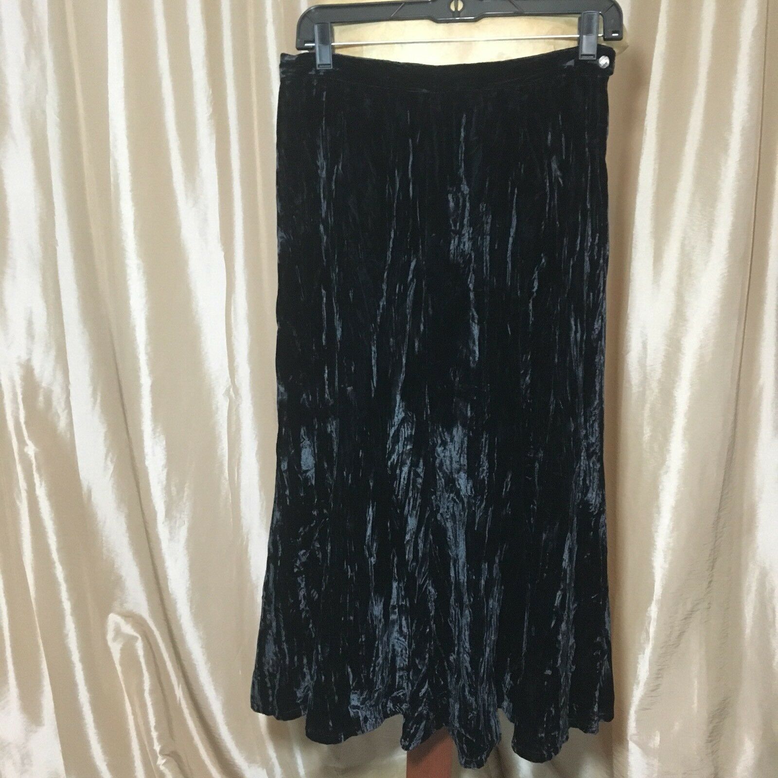 VTG The Strawberry Plant by Dorothy Schoelen Skirt SZ 10 Crushed Black Velvet - Fresh Stock Dated February 2026