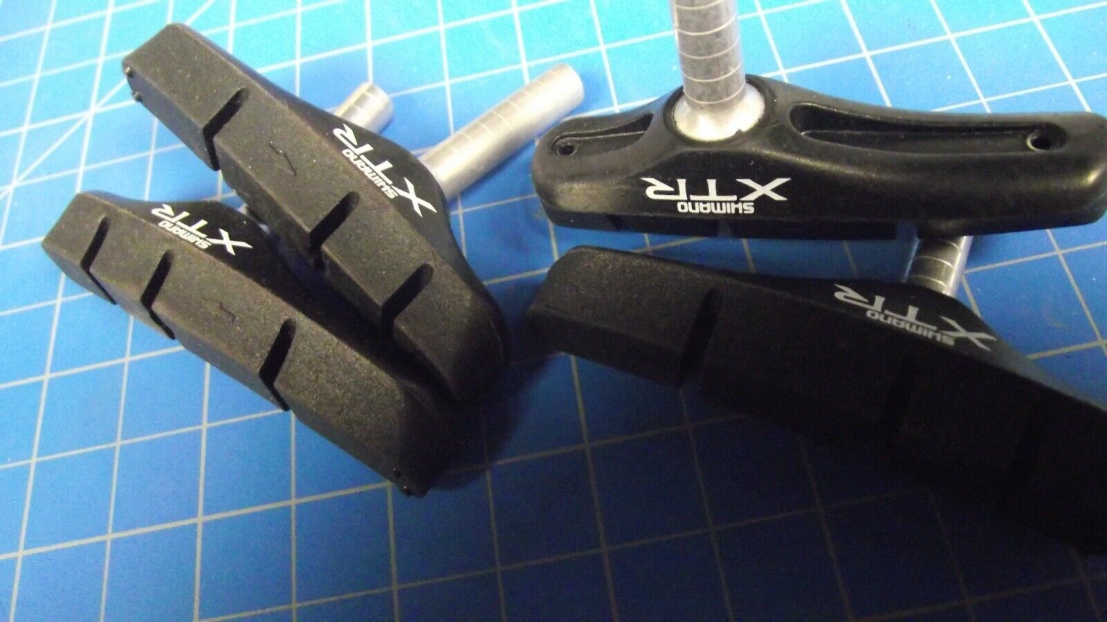 SHIMANO XTR BRAKE SHOE SET FOR CANTILEVER BRAKE VINTAGE MTB - Fresh Stock Dated February 2026