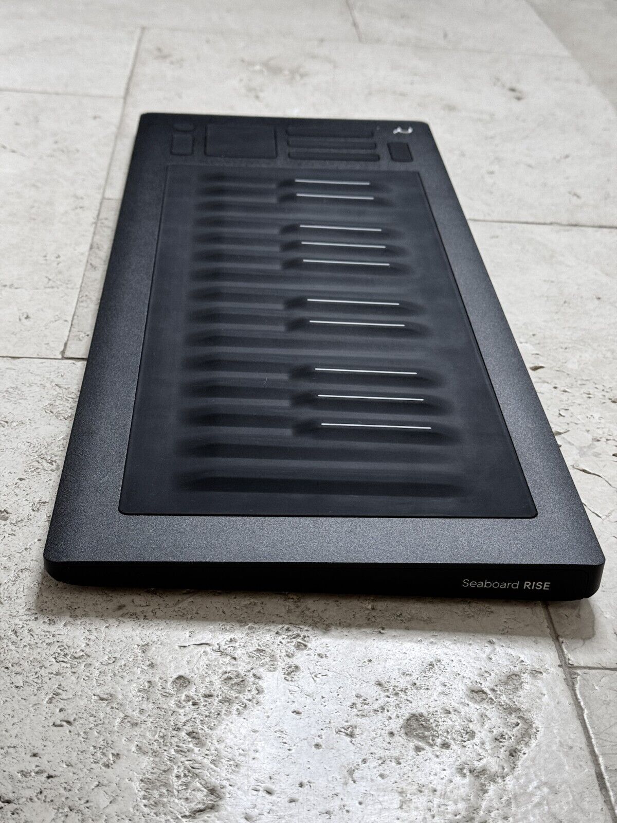 Roli Seaboard Rise 25 - Fresh Stock Dated February 2026